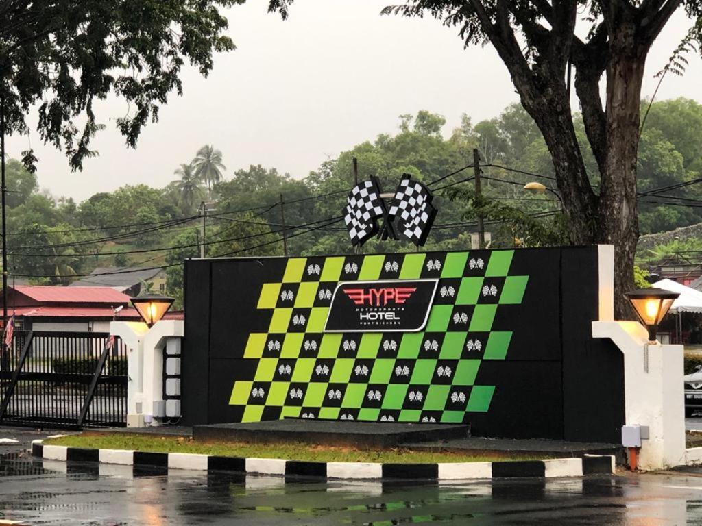 Hype Motorsports Hotel Port Dickson Buitenkant foto