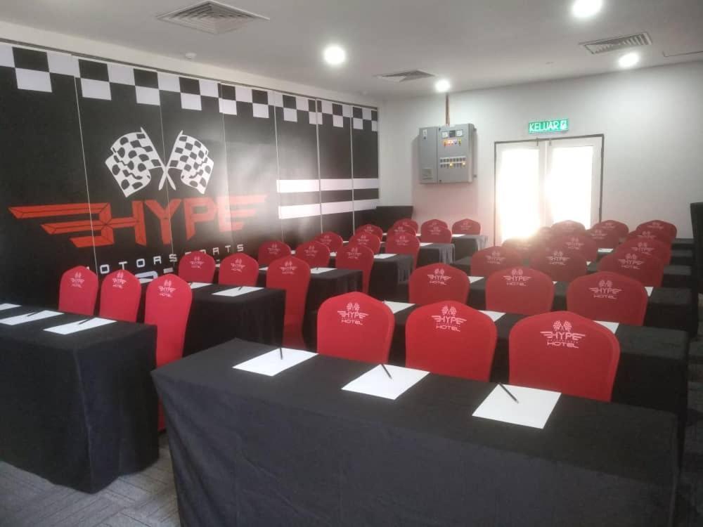 Hype Motorsports Hotel Port Dickson Buitenkant foto