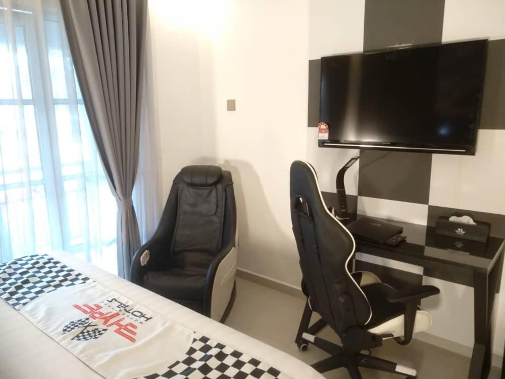 Hype Motorsports Hotel Port Dickson Buitenkant foto